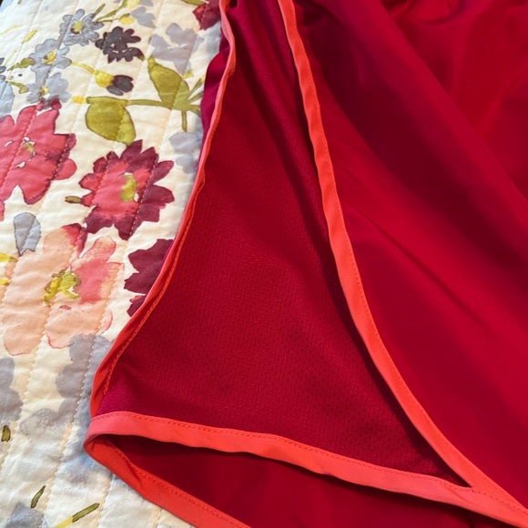 Women’s running shorts - Picture 7 of 7